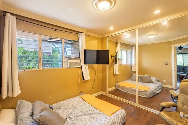 Listing Image for 15 Kulanihakoi St 6d 7 of 27