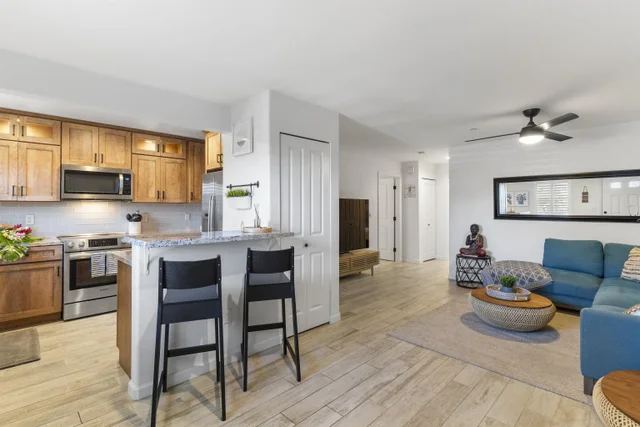 Listing Image for 17 Jillian Ln 513 1 of 49