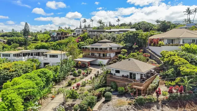 Listing Image for 3375 Kuaua Pl 1 of 38