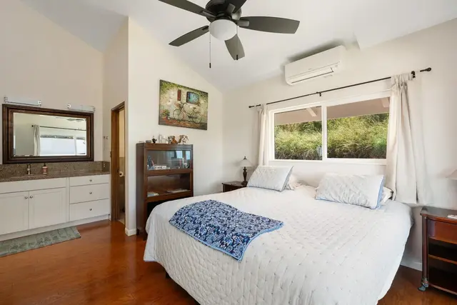 Listing Image for 3375 Kuaua Pl 20 of 38