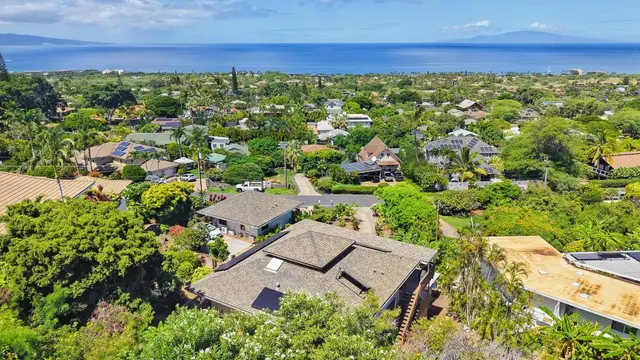 Listing Image for 3375 Kuaua Pl 27 of 38
