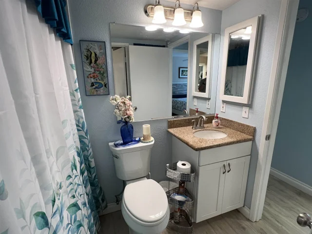 Listing Image for 160 Keonekai Rd 6-102 27 of 50