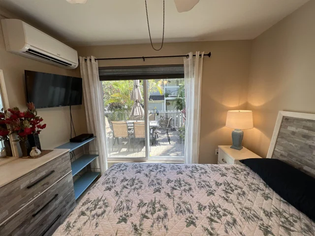 Listing Image for 160 Keonekai Rd 6-102 30 of 50