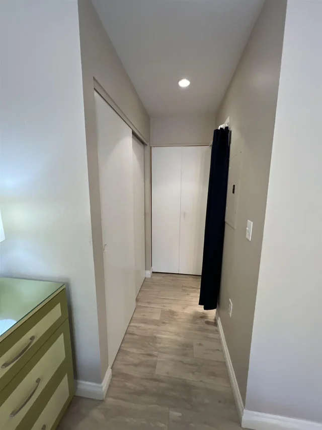 Listing Image for 160 Keonekai Rd 6-102 35 of 50