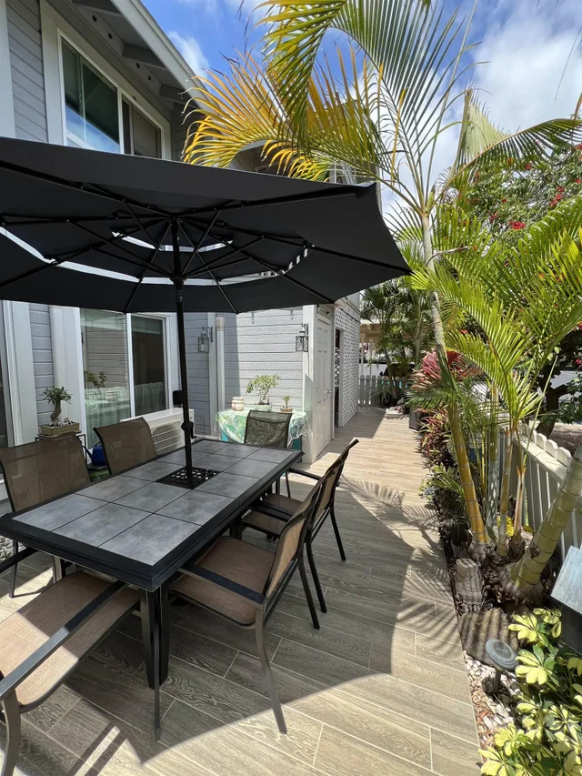 Listing Image for 160 Keonekai Rd 6-102 43 of 50