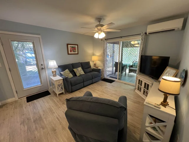 Listing Image for 160 Keonekai Rd 6-102 8 of 50