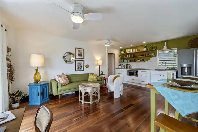 Listing Image for 155 Auhana Rd A 10 of 21
