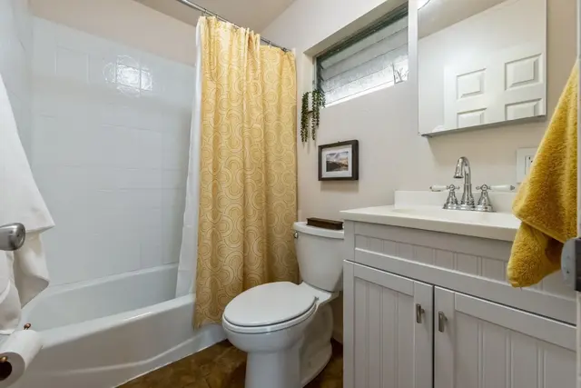Listing Image for 155 Auhana Rd A 15 of 21