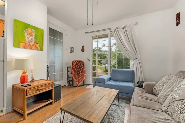 Listing Image for 203 Kuli Puu St 43 of 47