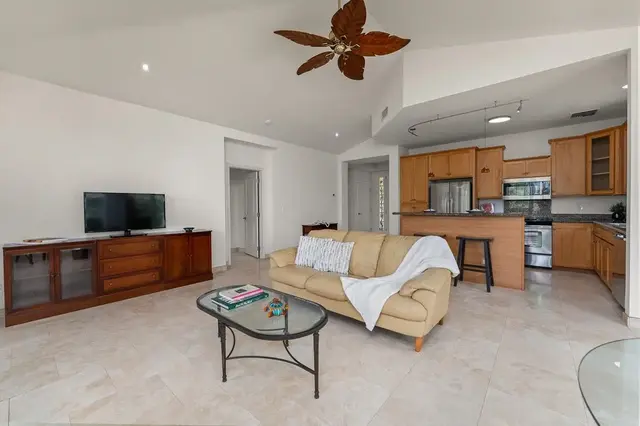 Listing Image for 203 Kuli Puu St 9 of 47