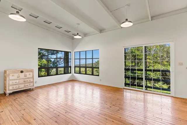 Listing Image for 575 Awalau Rd 4 of 50