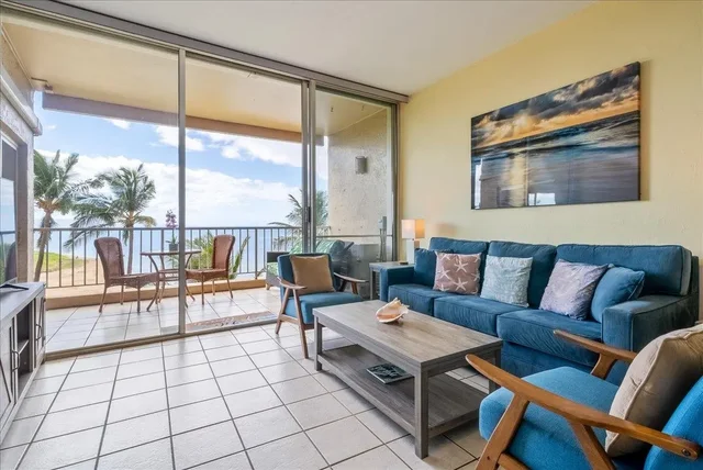 Listing Image for 760 S Kihei Rd Ph 619 8 of 50