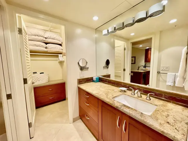 Listing Image for 2481 Kaanapali Pkwy 218m 10 of 28
