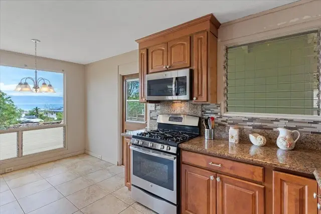 Listing Image for 857 Hopoe St 16 of 40