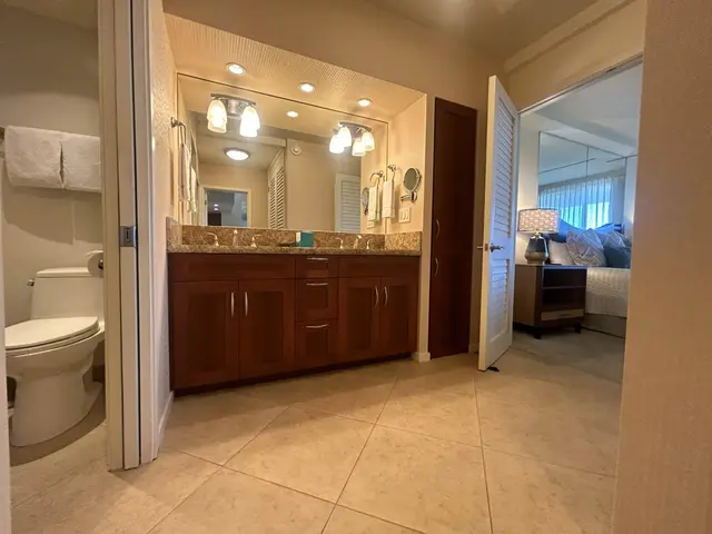 Listing Image for 2481 Kaanapali Pkwy 520 A 11 of 20