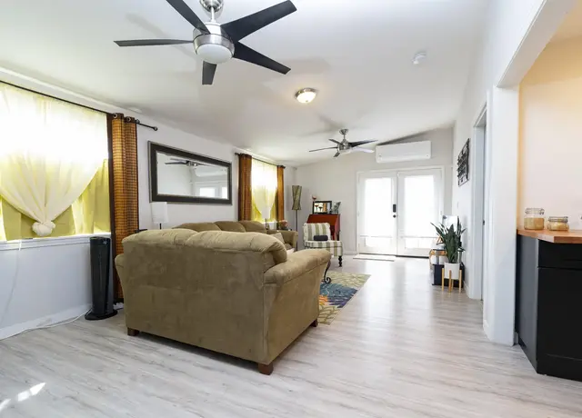 Listing Image for 348 Alahee Dr 13 of 32