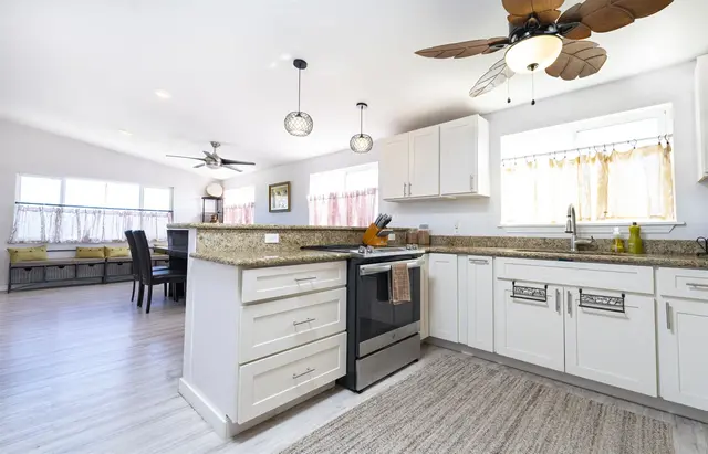 Listing Image for 348 Alahee Dr 4 of 32