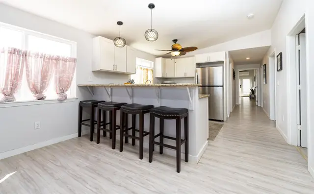Listing Image for 348 Alahee Dr 6 of 32