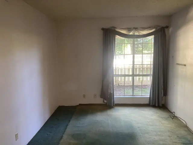 Listing Image for 140 Uwapo Rd 7-105 13 of 23