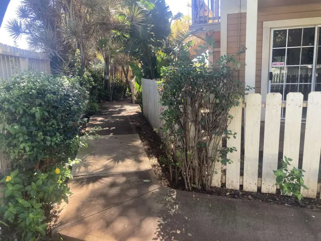 Listing Image for 140 Uwapo Rd 7-105 15 of 23