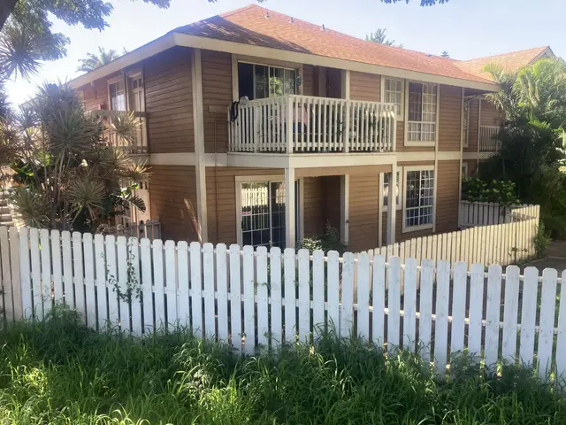 Listing Image for 140 Uwapo Rd 7-105 22 of 23