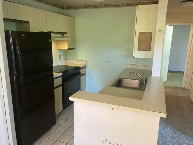 Listing Image for 140 Uwapo Rd 7-105 5 of 23