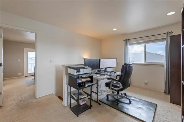 Listing Image for 245 Kamahao Cir 25 of 37