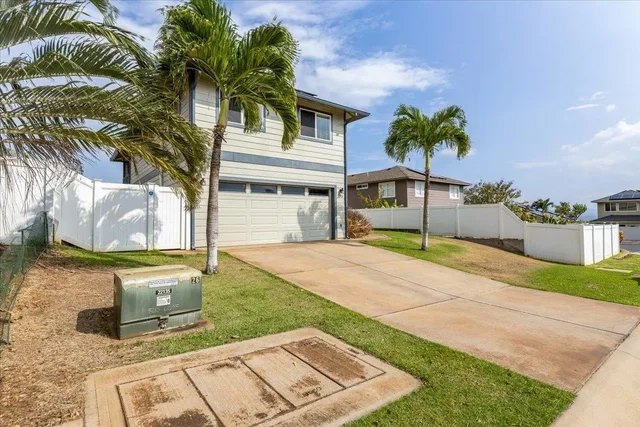 Listing Image for 245 Kamahao Cir 3 of 37