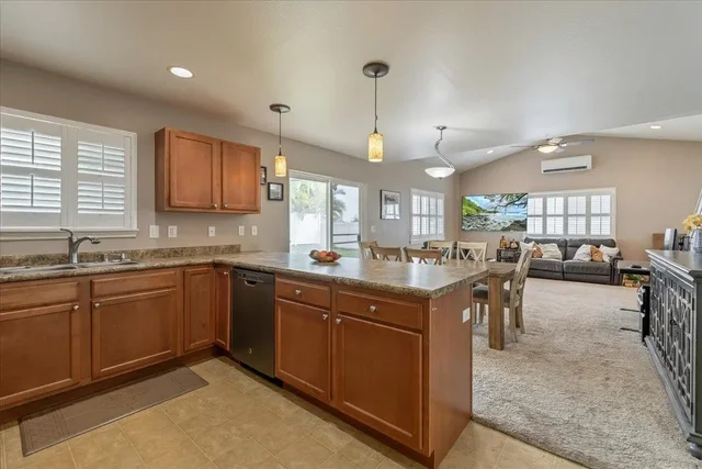 Listing Image for 245 Kamahao Cir 8 of 37