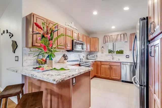 Listing Image for 64 Oluea Cir 14 of 50