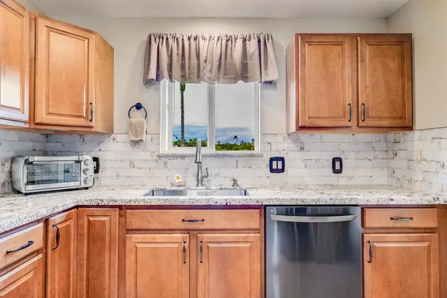 Listing Image for 64 Oluea Cir 19 of 50