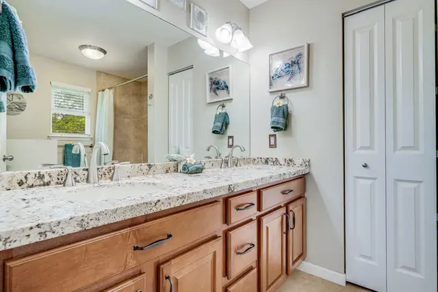 Listing Image for 64 Oluea Cir 25 of 50