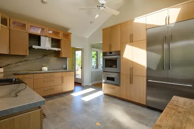 Listing Image for 14830 Haleakala Hwy 13 of 50