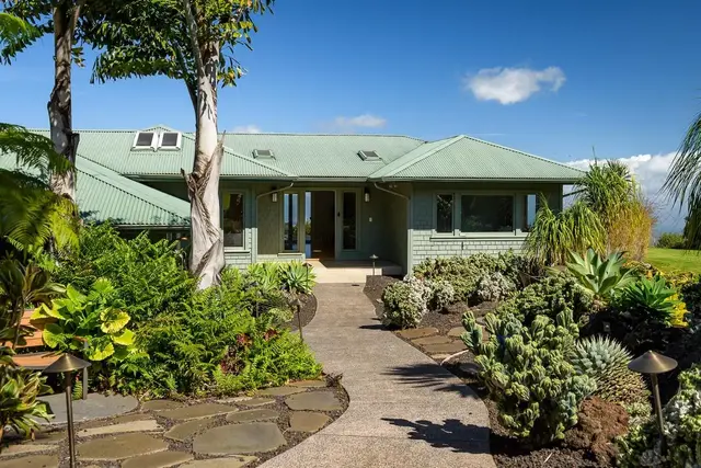 Listing Image for 14830 Haleakala Hwy 2 of 50
