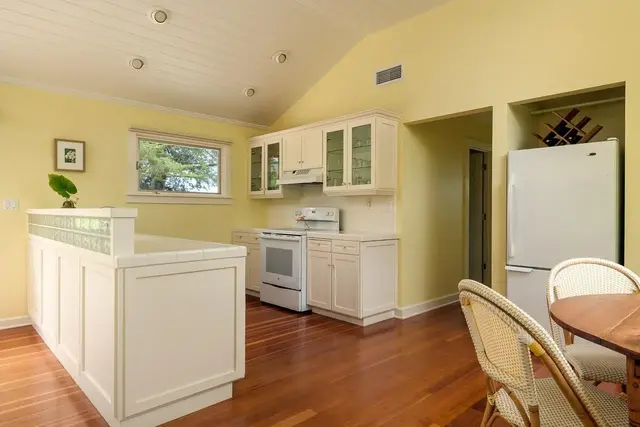 Listing Image for 14830 Haleakala Hwy 24 of 50