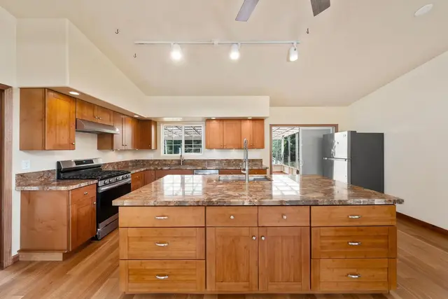 Listing Image for 323 Door Of Faith Rd 8 of 48