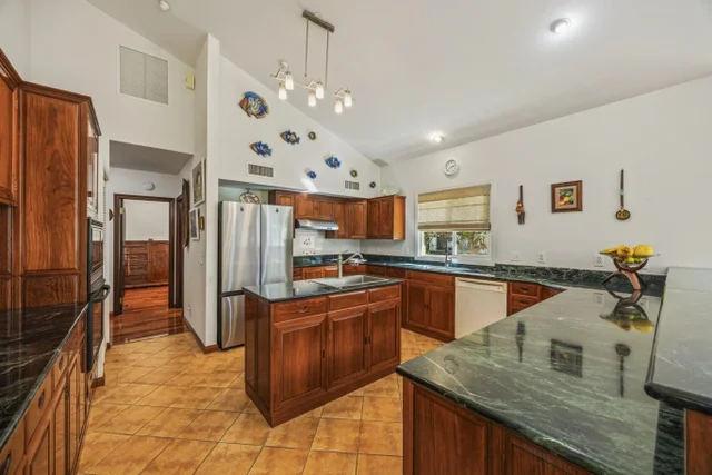 Listing Image for 355 Kamalei Cir 15 of 47