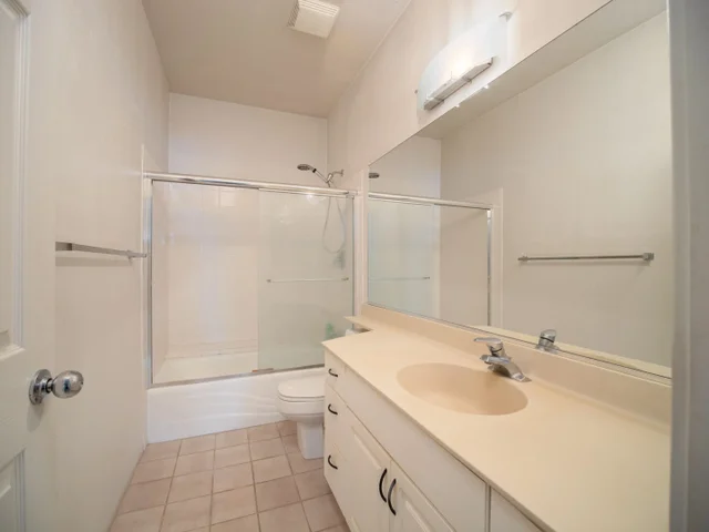 Listing Image for 3950 Kalai Waa St M102 10 of 23