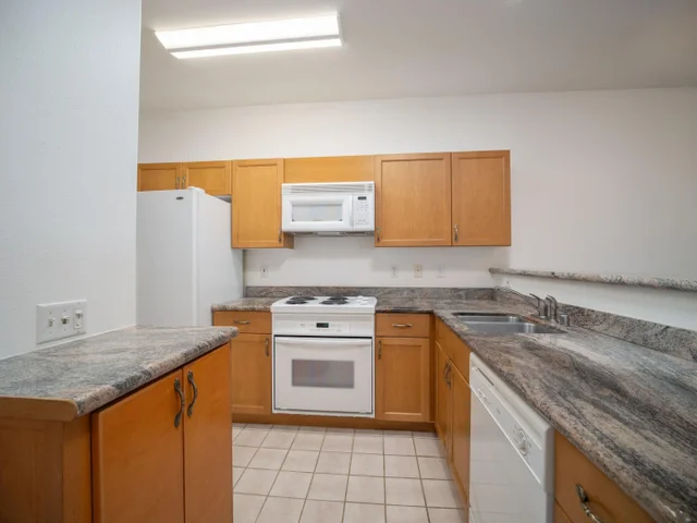 Listing Image for 3950 Kalai Waa St M102 6 of 23