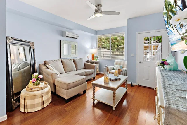 Listing Image for 31 E Kuu Aku Ln 216 6 of 36