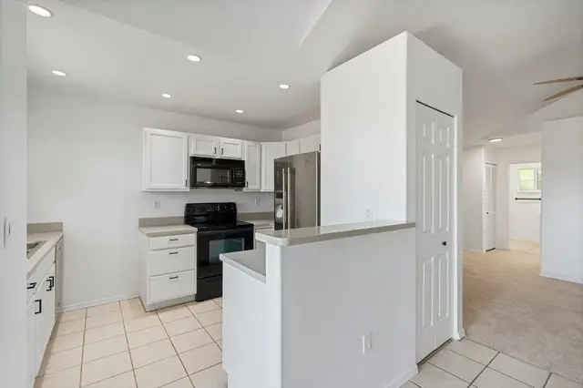 Listing Image for 20 Halili Ln 2a 11 of 50