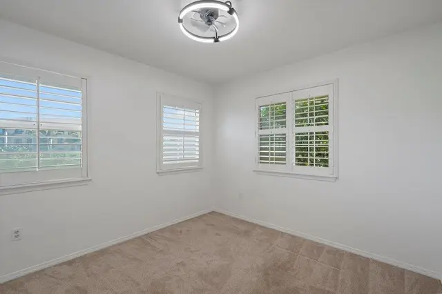 Listing Image for 20 Halili Ln 2a 29 of 50