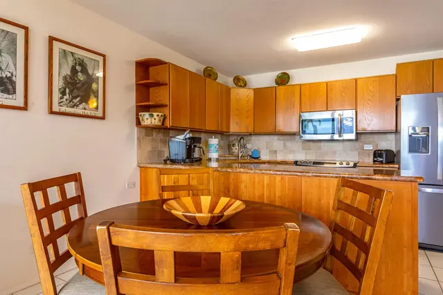Listing Image for 50 Hauoli St 302 13 of 43