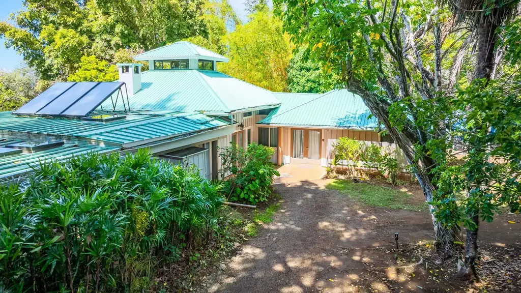 620 Awalau Rd, Haiku