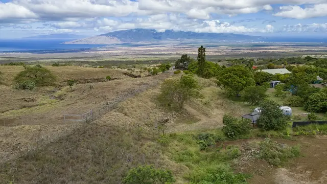 Listing Image for 1401 Naalae Rd A 15 of 19