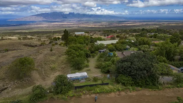 Listing Image for 1401 Naalae Rd A 18 of 19