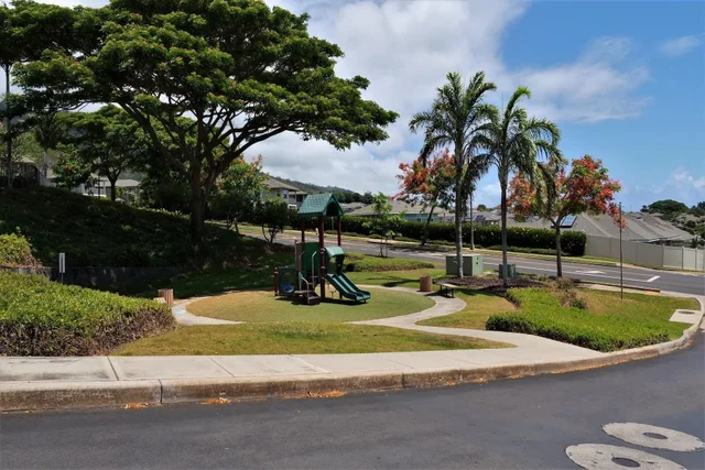 Listing Image for 125 Hoowaiwai Loop 1902 20 of 21