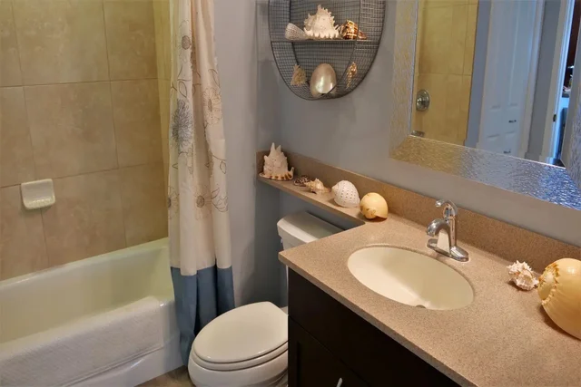 Listing Image for 125 Hoowaiwai Loop 1902 8 of 21