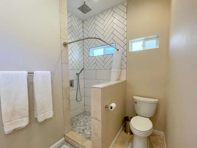 Listing Image for 282 Luawai St B 14 of 26