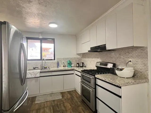 Listing Image for 41 Ani St 1 of 13